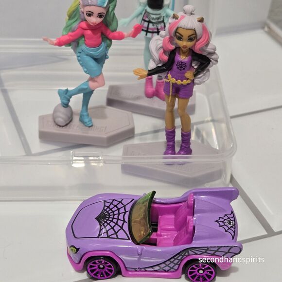 Monster High Ghoul Mobile Hot Wheels With 3 Figurines - Picture 4 of 4